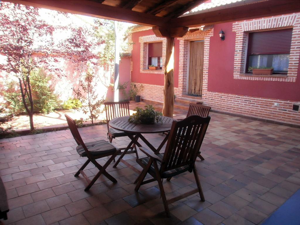 La Cochera De Don Paco Fresno de Cantespino Room photo